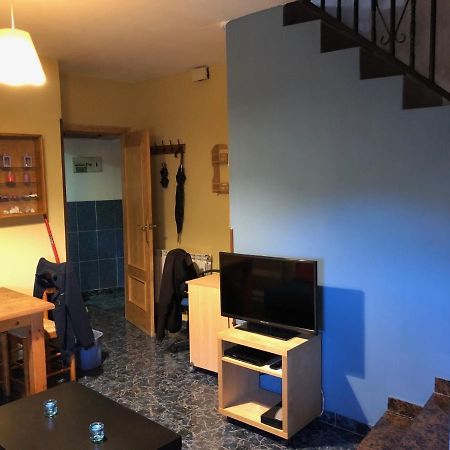 Casa En El Corazon De Gredos, Amplia Y Agradable. Villa Navacepeda de Tormes Buitenkant foto
